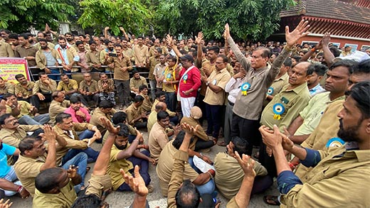 Auto drivers protest